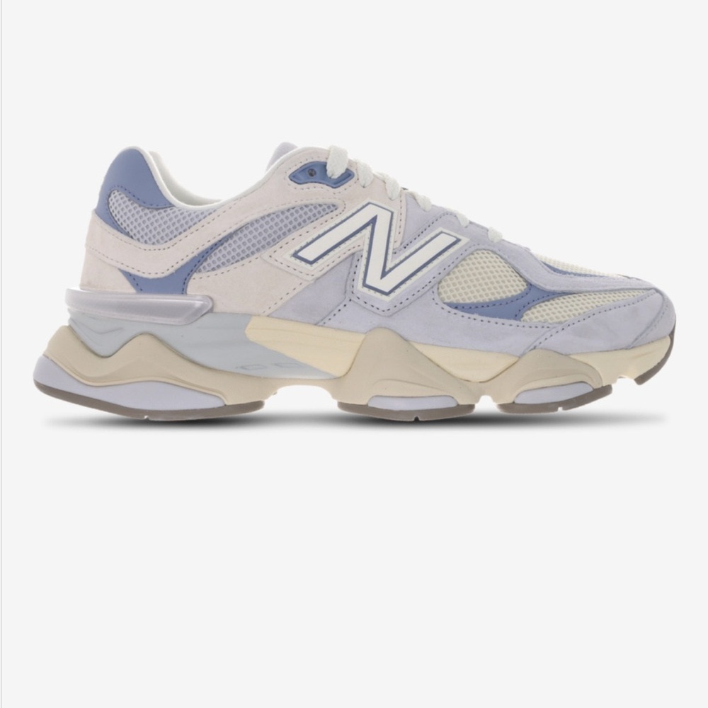 New Balance 9060 Grey Beige Sneakers - Size 7.5